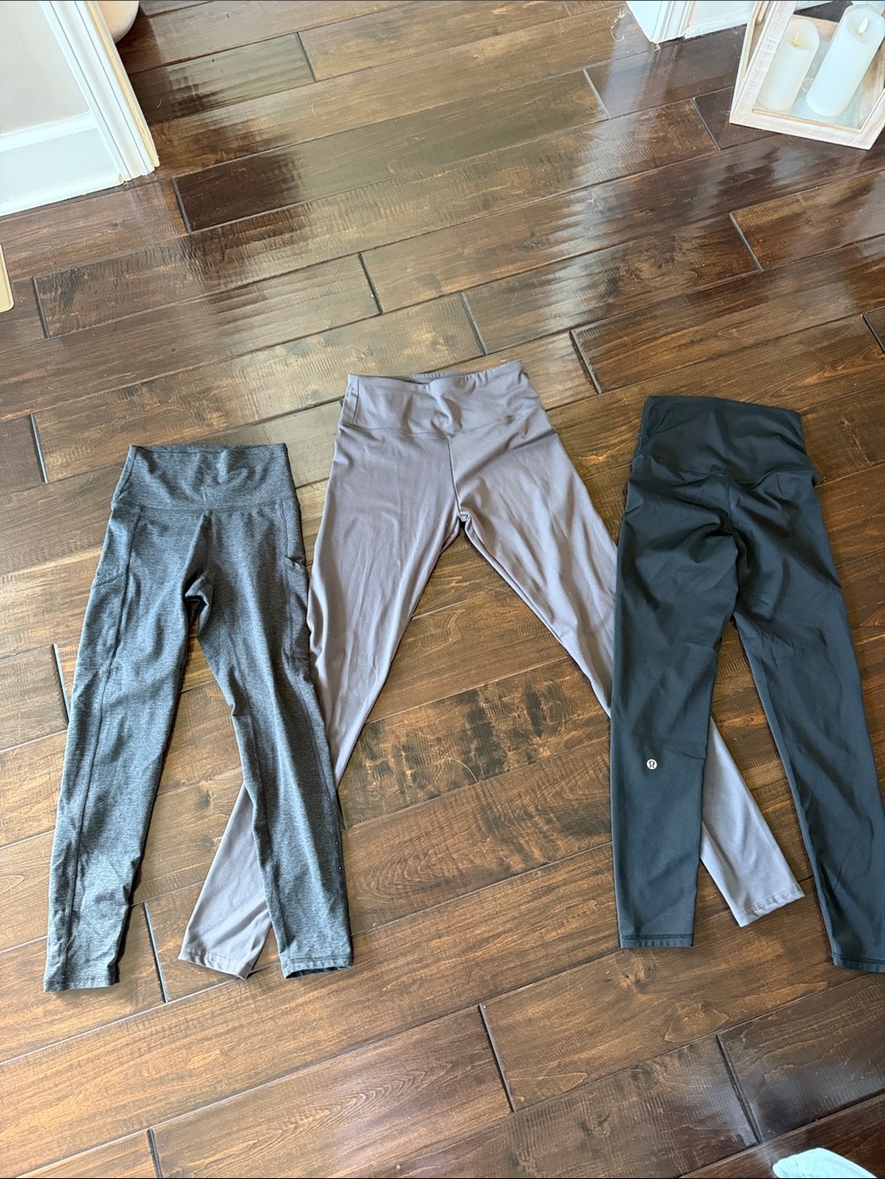 High-Waist Performance Leggings – Black, Gray, Taupe size small